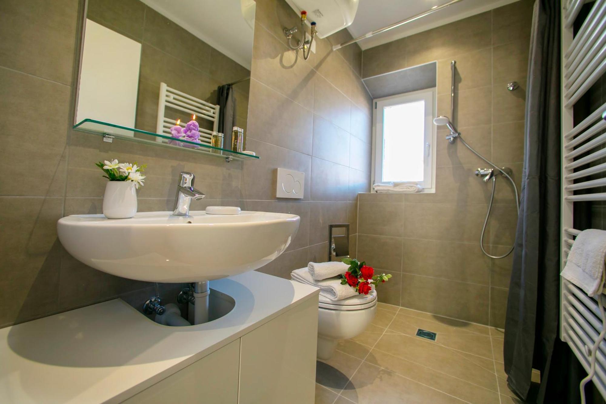Nido Sui Tetti Di Riva Del Garda - Happy Rentals Exterior foto