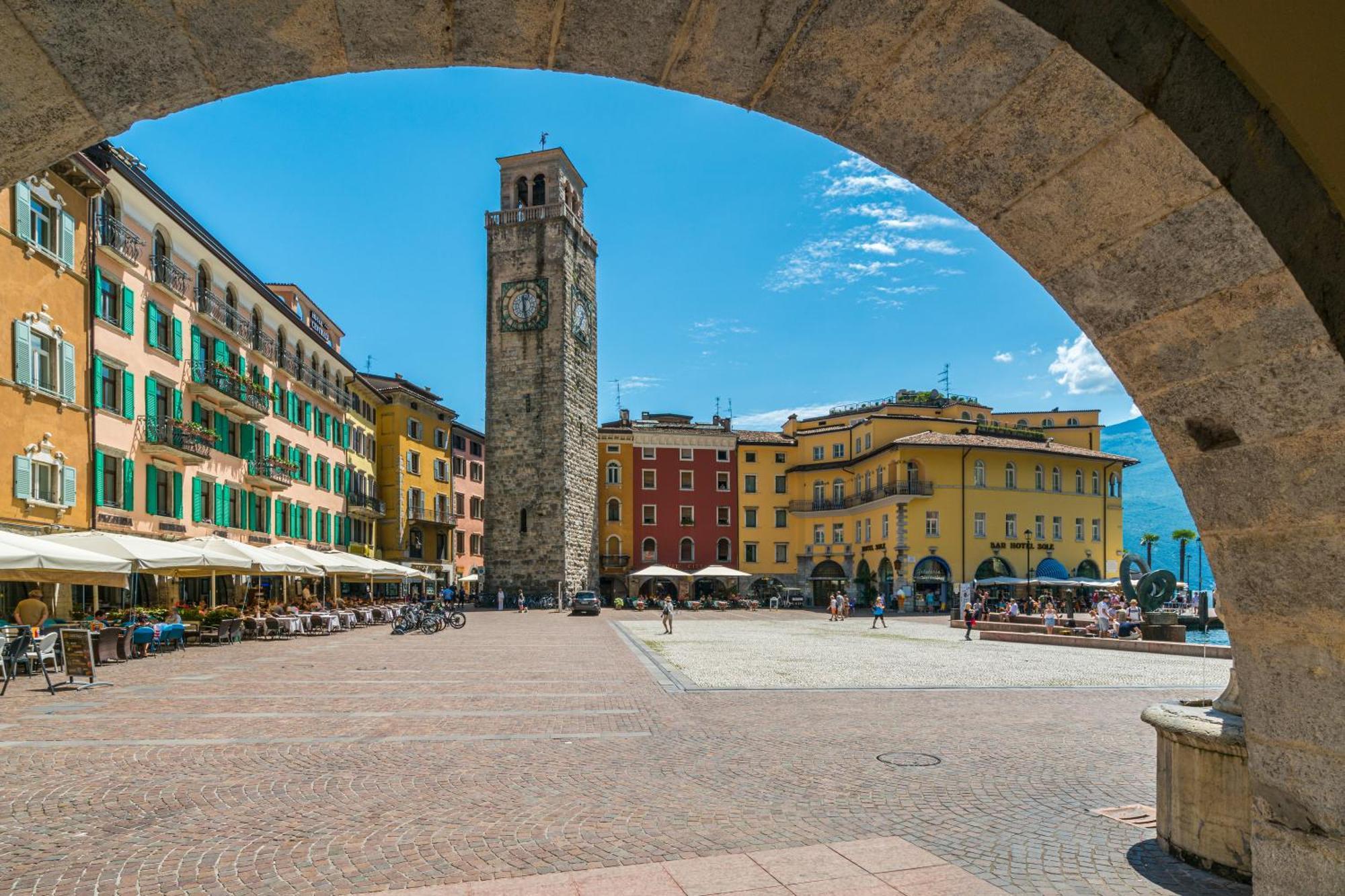 Nido Sui Tetti Di Riva Del Garda - Happy Rentals Exterior foto